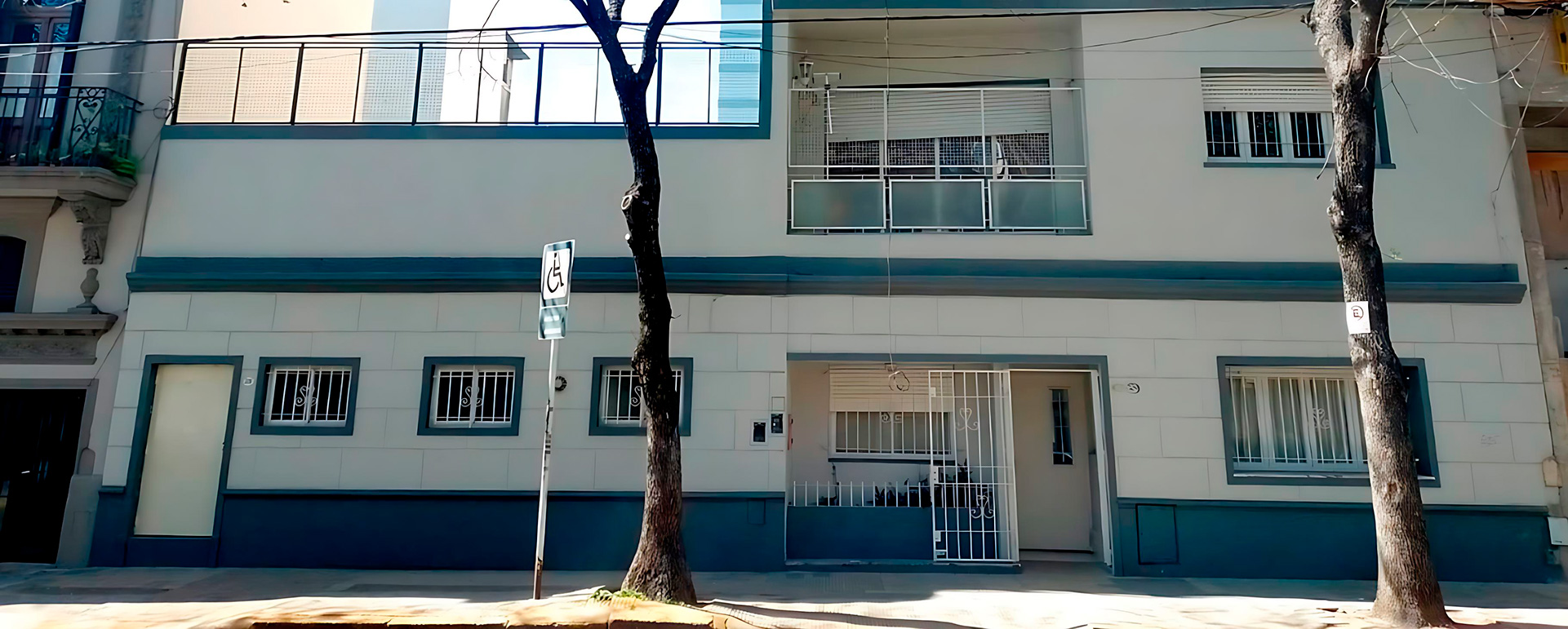 Fachada del centro
